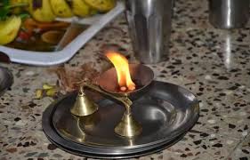 Karpur / camphor (Loodo box)